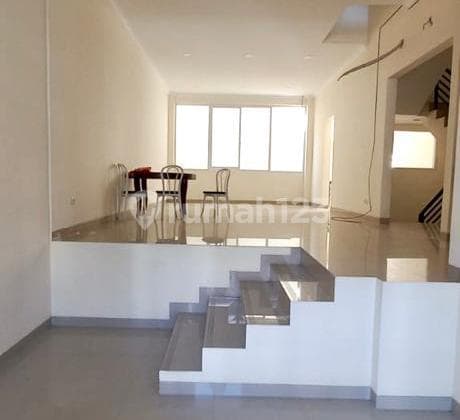 Rumah Dijual 3 Lantai Bagus HGB di Ancol Jimbaran Lt b 140 300m2