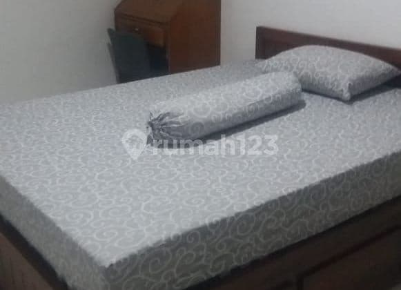 For Sale: Kemanggisan Boarding House, Land 200, Building 400, 26 rooms, Rp 7B, Good Condition.