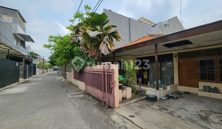 Rumah Tua Hitung Tanah Dijual Di Tomang Rp 3.8milyard