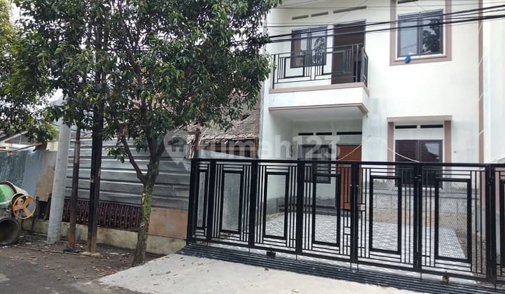 Rumah Baru 2 Lantai Minimalis Di Sayap Turangga Kota Bandung