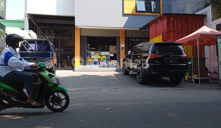 Dijual Toko Material Aktif di terusan Buahbatu