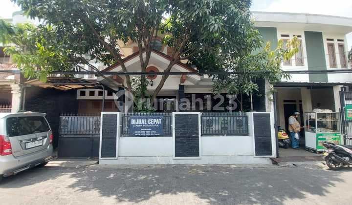 Rumah 2 Lantai Di Sayap Batunungga Estate