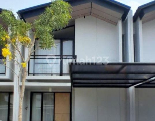 Disewakan Rumah Cluster Uptown Lippo Cikarang