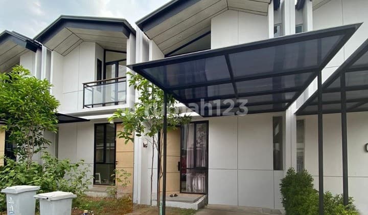 Disewakan Rumah Cluster Uptown Lippo Cikarang