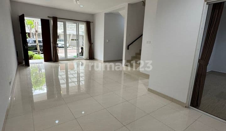 Disewakan Rumah Semifurnished The Riviera Metland Puri