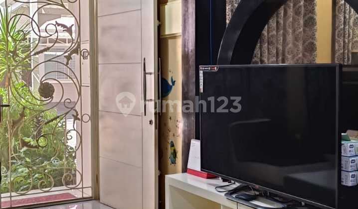 For Sale Quick 2-Storey Semi-Furnished House in Green Lake City