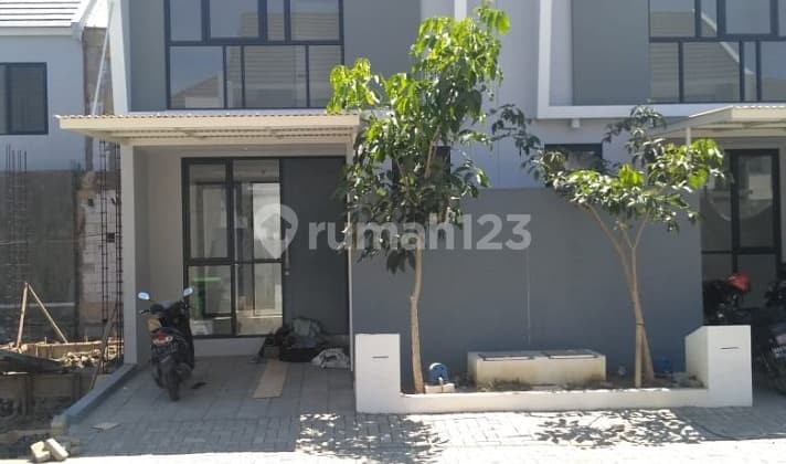 Royal Residence Serenade - New Minimalis, Dekat Club House