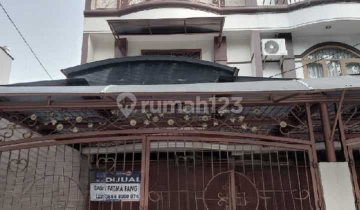 Jual Rumah Komersil Inggir Jalan Muara Karang