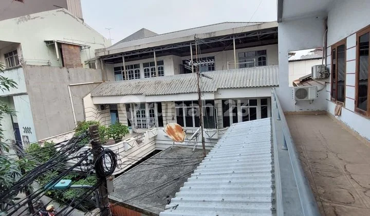 Selling 2 warehouse houses in Teluk Gong, Jelambar