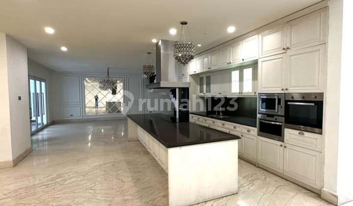 Sell 4 Story House In Beautiful Garden House