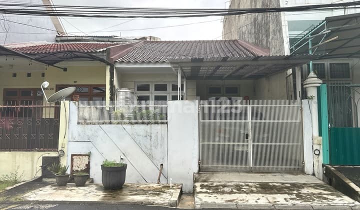 Rumah Puri Indah Luas 6x20 Hitung Tanah Jarang Ada