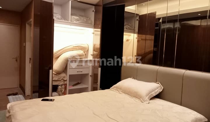 Orchard Pakuwon Apartment Minimalist Elegant Fully Furnished