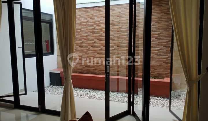 Rumah Baru Full Furnished di Discovery ,bintaro Sektor 9