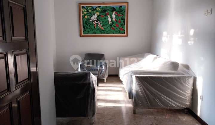 Nice Bintaro Rental House with Easy Access