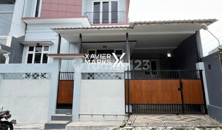 Dijual Rumah Minimalis Cantik 2Lt Baru Renovasi Ada Area Jemuran Siap Huni Lingkungan Aman Dg One Gate System Lokasi Strategis Dikelilingi Banyak Jenis Pendidikan dan Akses Mudah ke Kampus Umm Unisma di Tunggulwulung Lowokwaru Malang Kota H583