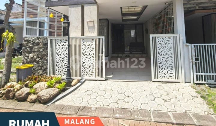 Dijual Rumah Cantik Minimalis Include Perabot Dg Fasilitas Dak Jemur Beratap Ardelon Siap Huni Lingkungan Aman Fasilitas Lengkap Lokasi Strategis Dekat Bandara dan Rs Puri Bunda di Grand Permata Jingga Sawojajar Malang Kota H227