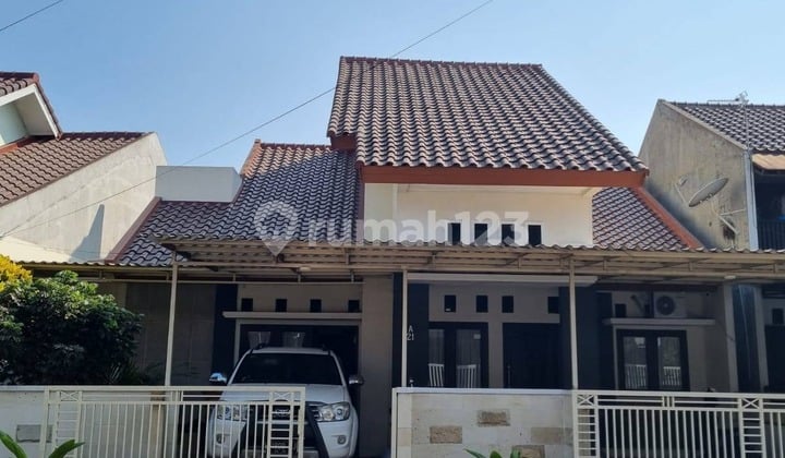 Dijual Rumah Cantik Minimalis 2Lt Full Furnish dan Kondisi Bagus Sangat Terawat Siap Huni Lingkungan Asri Nyaman Lokasi Strategis Dekat Pusat Perbelanjaan dan Tempat Rekreasi di Graha Pelita Asri Malang Kota H468