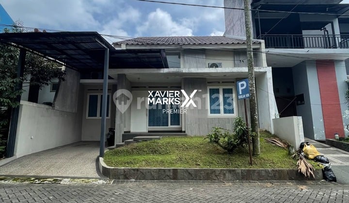 Dijual Rumah Minimalis Kondisi Terawat Bonus Furnish Ada Halaman Belakang untuk Jemuran Siap Huni Lingkungan Aman Dg One Gate System Lokasi Tengah Kota Selangkah ke Kampus Unmer dan Ub Dieng Akses Mudah ke Malang City Point di Lembah Dieng H541