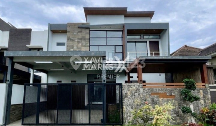 Dijual Baru Gress Rumah Mewah 2Lt Dg Pagar Remote Bonus Kitchen Set Ada Rooftop Siap Huni Lingkungan Asri Aman Fasilitas Perumahan Lengkap Akses Mudah Dijangkau di Telaga Golf Araya Pakis Malang Kota H594