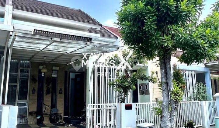 Dijual Rumah Minimalis Desain Mezanin Kondisi Terawat Furnish Siap Huni Keamanan 24 Jam Ada Sekolah Dalam Perumahan Lokasi Strategis Dekat Pusat Perbelanjaan dan Bandara Dg Harga Worth It di Grand Permata Jingga Sawojajar Malang Kota H456