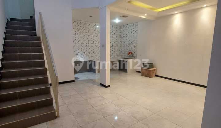 1 673. Rumah Alam Hijau Citraland Best Deal Bangunan 2 Lantai Siap Huni