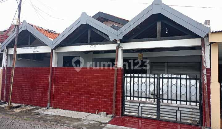 1 676. Dijual / Disewakan - Rumah Siap Huni Strategis Cipta Menanggal Dekat Tol Waru & Masjid Al-Akbar | Full Furnished | Lingkungan Tenang