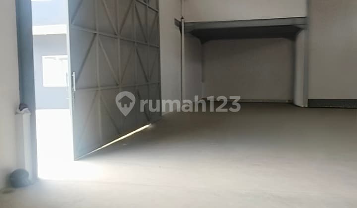 Warehouse for Rent on Outer Ring Road, Rawa Buaya, West Jakarta