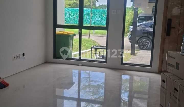 For Rent: Citra Garden 8 House, West Jakarta
