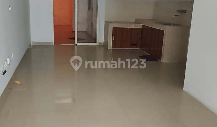 Disewa Rumah Green Lake City Cipondoh