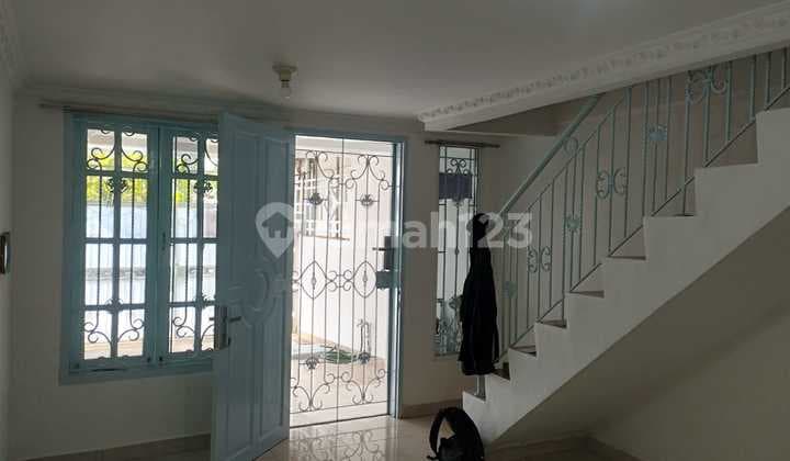 For Rent House in Taman Palem Lestari, Cengkareng, West Jakarta