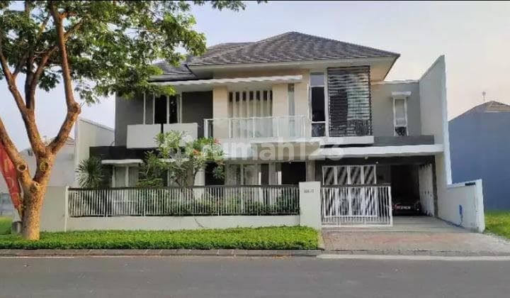 Cheap For Sale Luxury House Royal Residence Wiyung - Facing Main Road