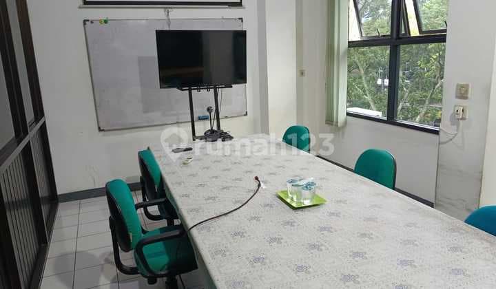 Kantor di Buah Batu dekat Universitas Langlangbuana