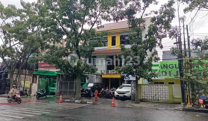 Kantor di Buah Batu dekat Universitas Langlangbuana