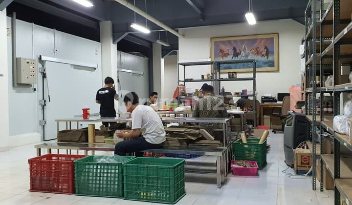 Warehouse + Office in Meruya, West Jakarta 1,600 M Good SHM