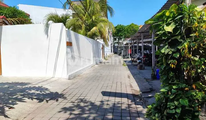 Business space in Legian, Badung 1,200 m Needs SHM Renovation