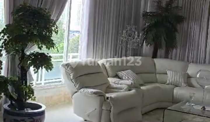 Rumah tingkat + 4 Gudang Jakarta Barat Kebayoran Lama