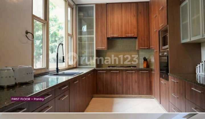Rumah Bagus Furnished Kebayoran Baru, Jakarta Selatan