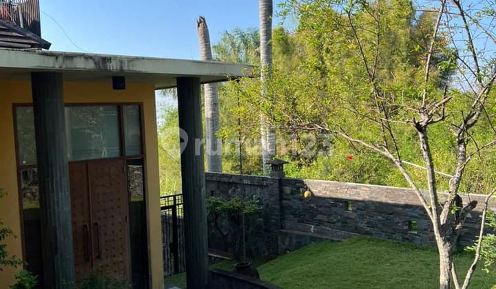 Rumah Villa Komplek Elite Dago Resort Pakar Bandung Utara