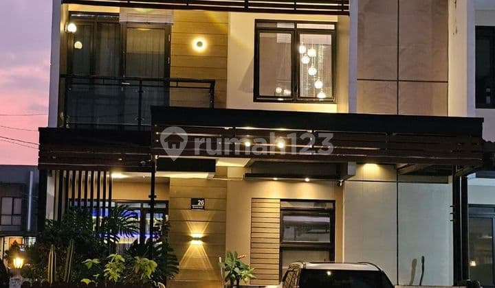 Jual Cepat Rumah Lux & Swimming Pool Dekat Tol Pasteur