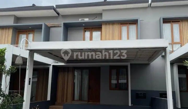 Rumah Siap Huni 2 Lantai di Komplek Bali Garden Awiligar Dekat Cigadung Dago