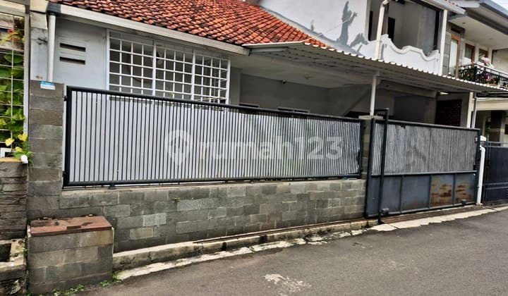 Jual Cepat Murah - Rumah di Margahayu Lokasi Strategis dan Nyaman