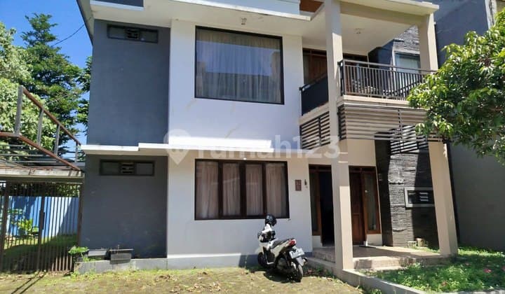 For Sale, Ready-to-Live House in Cisitu Near ITB Dago