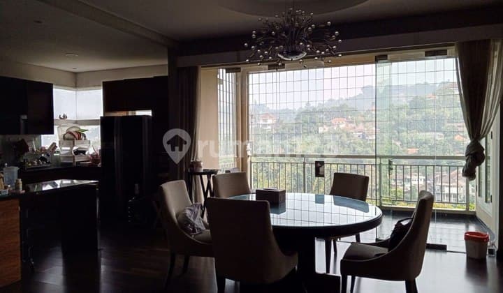 Rumah Villa Dago Resort View Lembah Murah - Jual Cepat