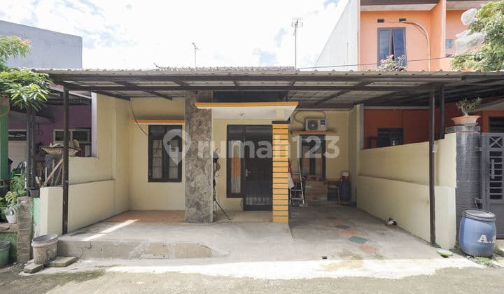 Rumah Hadap Timur 15 Mnt ke Rs Mitra Keluarga Jatiasih Siap Huni J27083