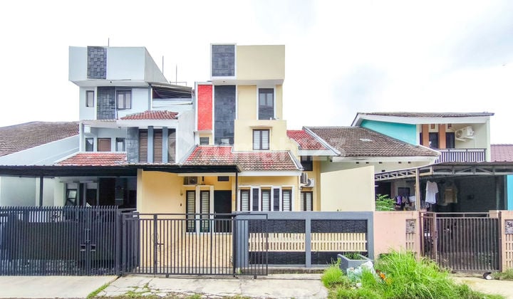 Rumah 3 LT Strategis 15 Menit ke The Breeze BSD City SHM Dibantu KPR J-39746