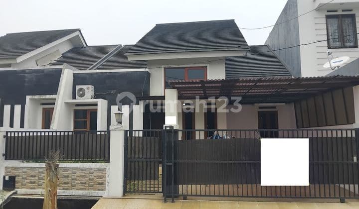 Rumah Strategis Dekat Bintaro 10 Menit ke Stasiun 3 KT Siap Huni J26680