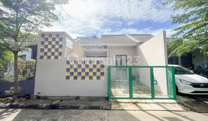 Rumah 14 Menit ke Gerbang Tol Cimanggis Sudah Renov Dibantu KPR J26865