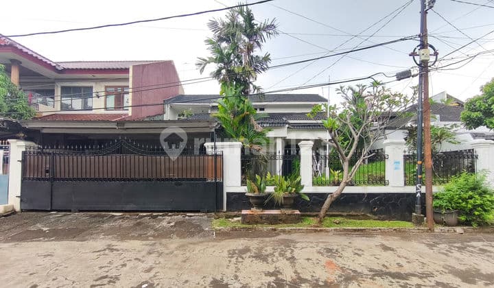 Rumah LT 375 di Bekasi Dekat Mall dan Pintu Tol Siap Huni Harga Nego J19084