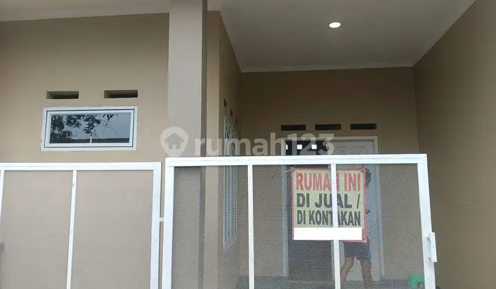 Rumah SHM Hadap Timur 18 Menit ke Stasiun Pinang Dibantu KPR J-44154
