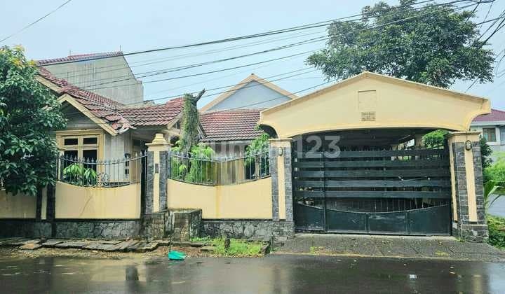 Dijual Rumah Hoek di Jalan Bima Raya Kota Bogor Utara